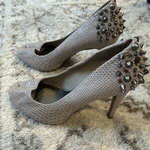 Simply Vera Studded Snakeskin High Heels Size 10